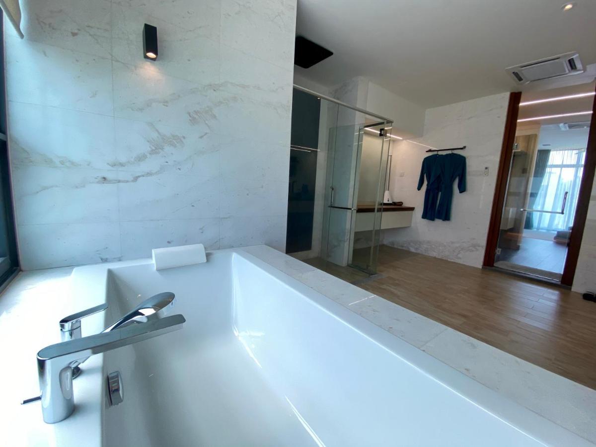 Ikiru 18 Private Saltwater Pool Villa, 3 Ensuite Br, Outdoor Bbq, 5 Mins To Beach Pantai Cenang  Ngoại thất bức ảnh